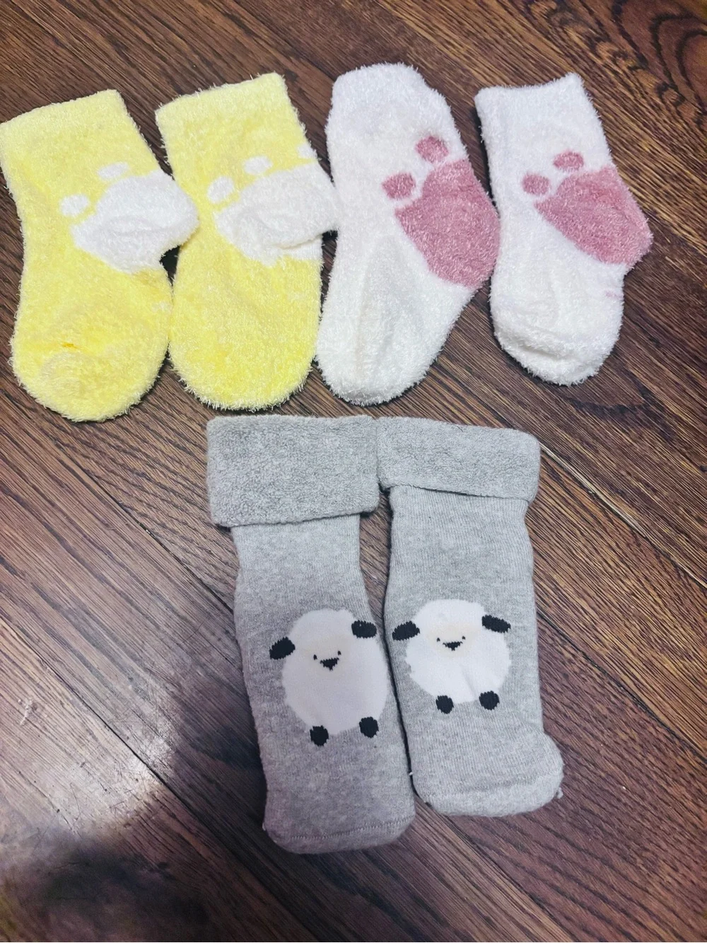 Set of 6 Teddy Bear Baby Socks in Neutral + Rose